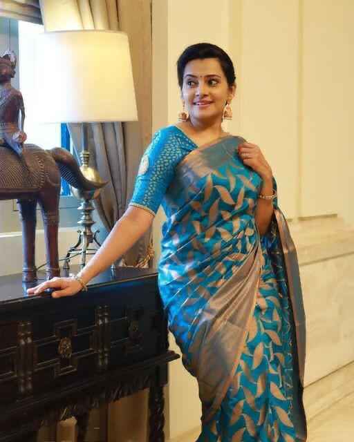 SOFT SILK RICH PALLU AND JACQUARD WORK SAREE CODE 4057 AT WHOLESALE PRICE
