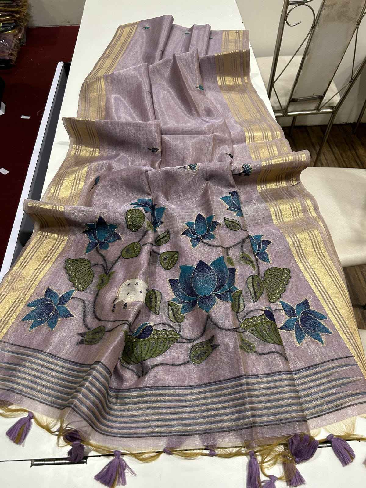 TISSUE SILK PICHWAI TYPE WEAVING SAREE AT WHOLESALE PRICE