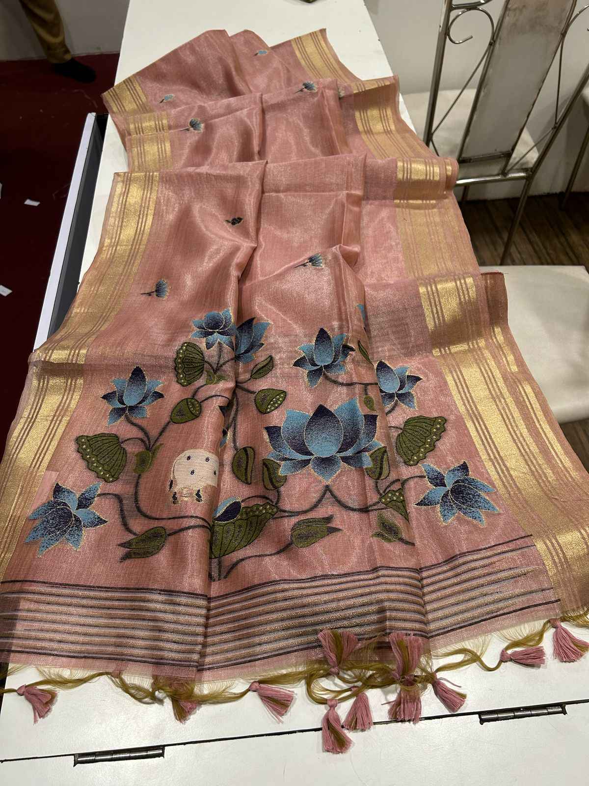 TISSUE SILK PICHWAI TYPE WEAVING SAREE AT WHOLESALE PRICE