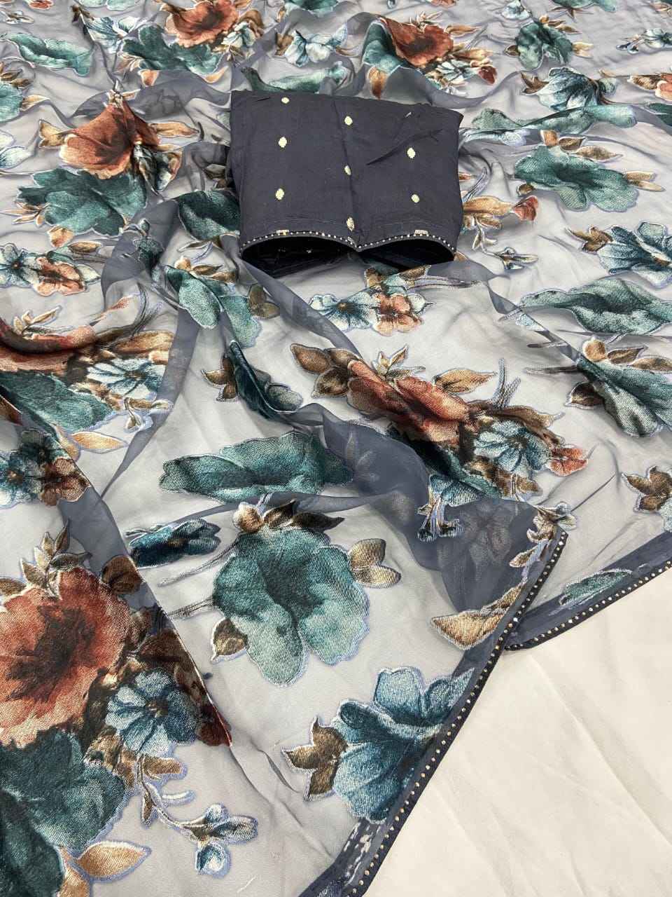 PURE BRASOO PRINTED WITH DIAMOND LACE BORDER SAREE AT WHOLESALE PRICE