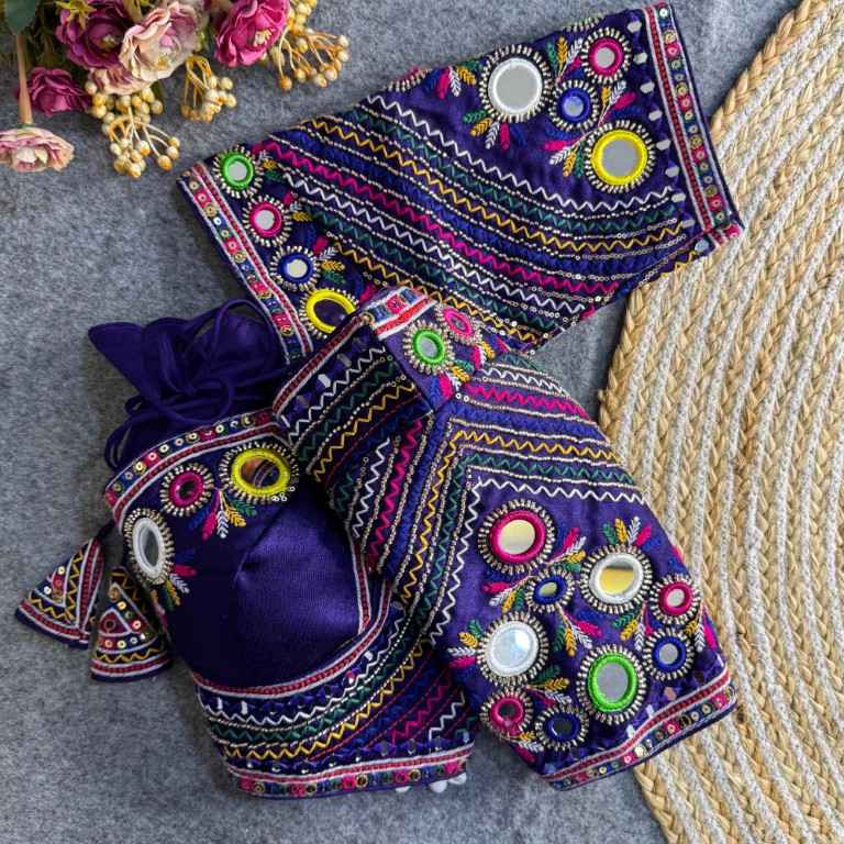 HEAVY ITALIAN SILK MIRROR WORK WITH HANDWORK GAMTHI BLOUSE AT WHOLESALE PRICE