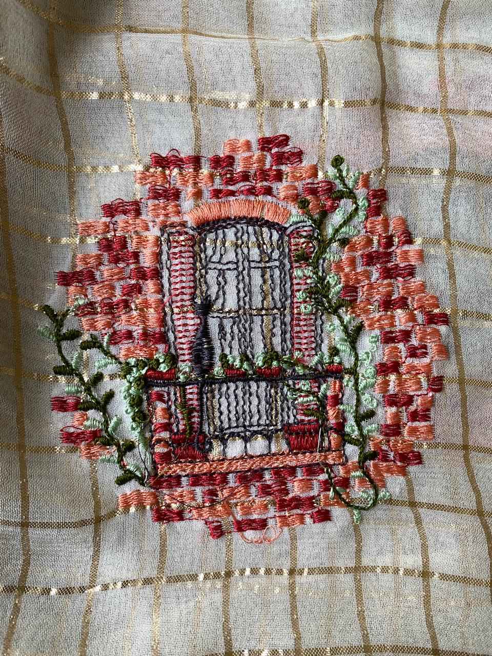 VISCOSE GEORGETTE GOLD ZARI WEAVED BORDER WITH EMBROIDERY SAREE AT WHOLESALE PRICE