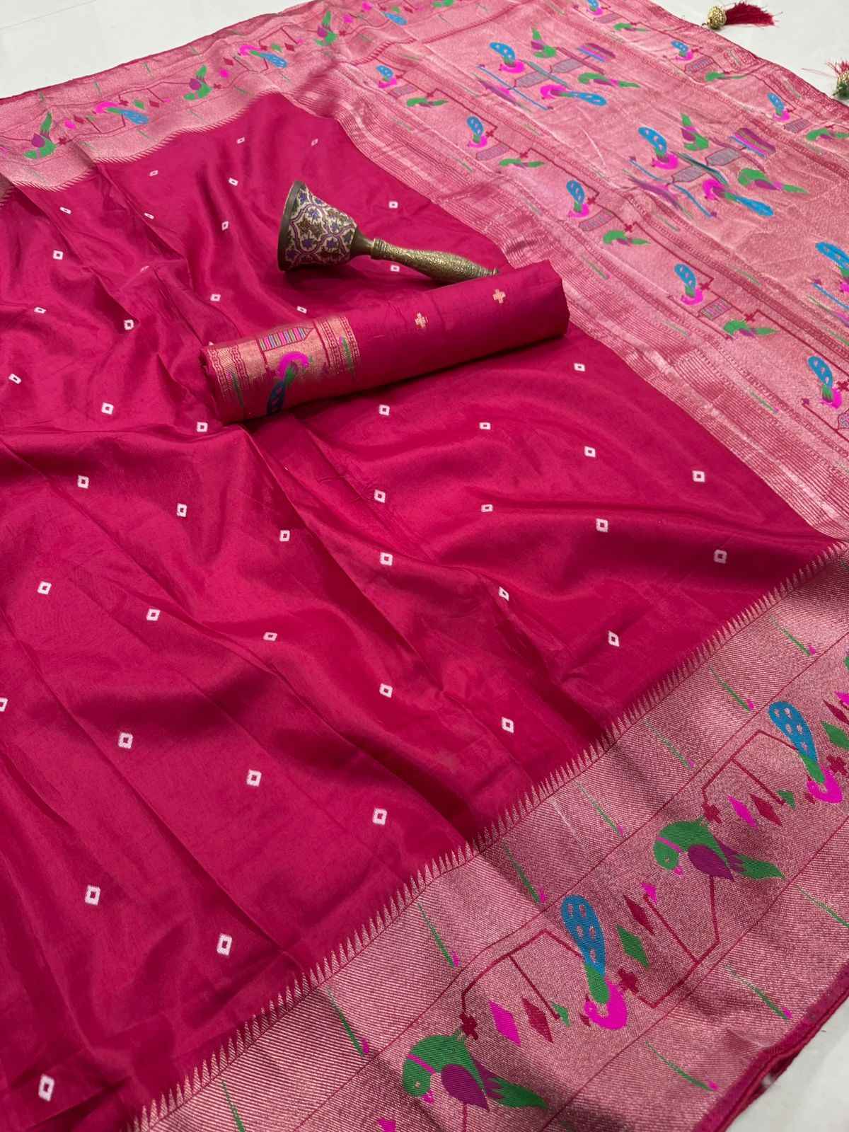 DOLA SILK FLOWER AND BANDHEJ PAITHANI RICH ZARI WEAVING SAREE AT WHOLESALE PRICE 