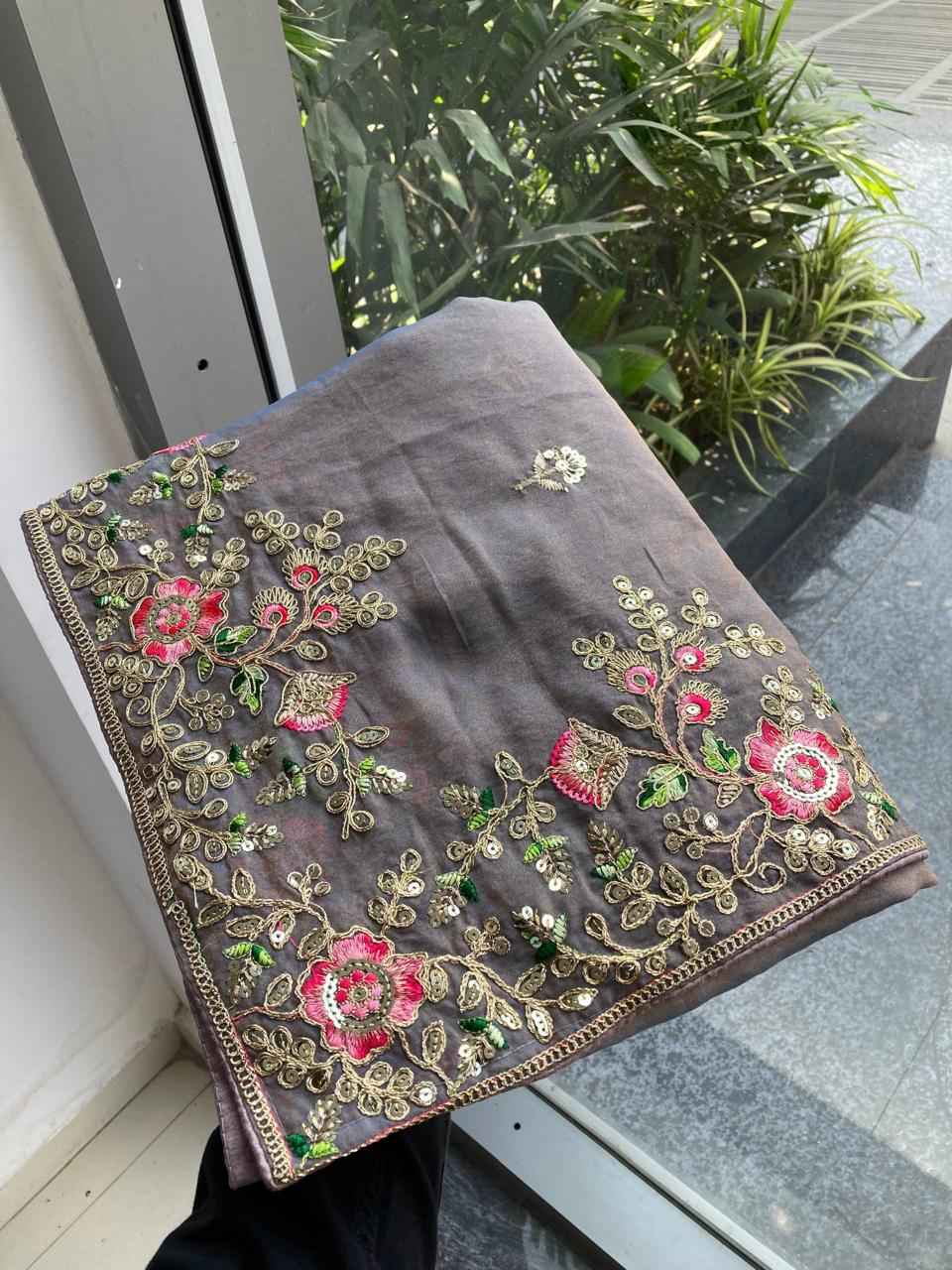 SOFT NXC MOSS CHIFFON EMBROIDERY CUTWORK WORK AARCO BORDER SAREE AT WHOLESALE PRICE