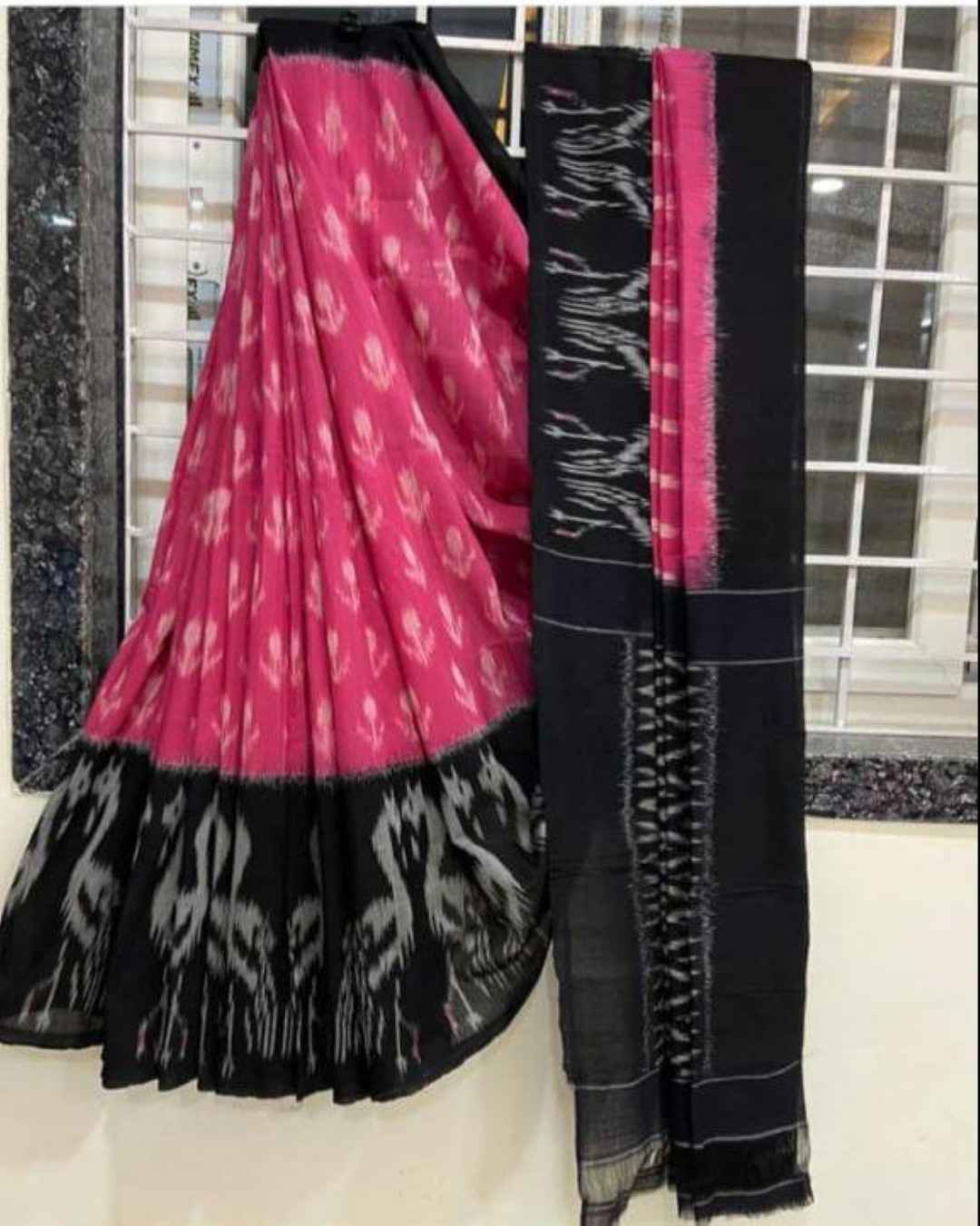 PLAIN LINEN DIGITAL PRINTED SAREE CODE MG171 AT WHOLESALE PRICE