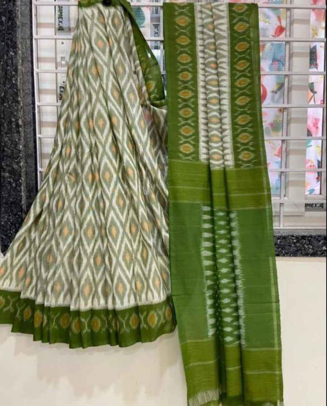 PLAIN LINEN DIGITAL PRINTED SAREE CODE MG171 AT WHOLESALE PRICE