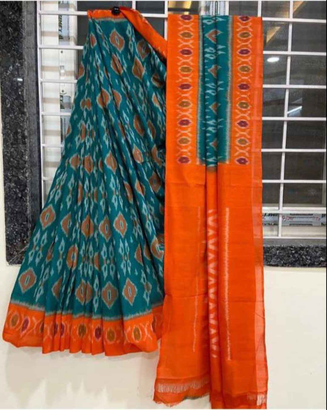 PLAIN LINEN DIGITAL PRINTED SAREE CODE MG171 AT WHOLESALE PRICE