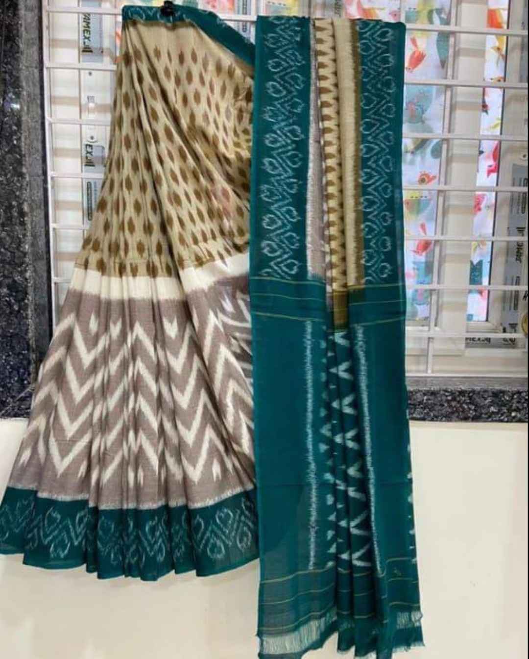 PLAIN LINEN DIGITAL PRINTED SAREE CODE MG171 AT WHOLESALE PRICE