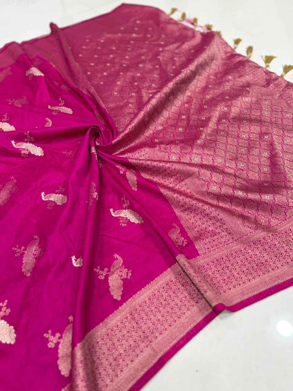 PURE SOFT DOLLA KHADI SILK RICH ZARI PICHWAI WOOVEN SAREE AT WHOLESALE PRICE 