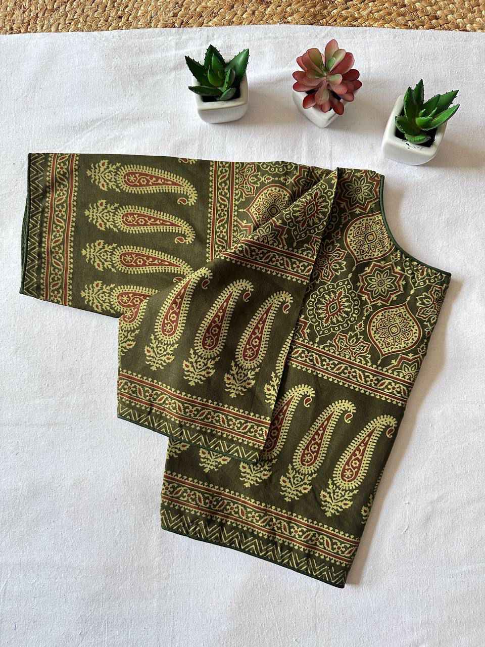 HANDCRAFTED HANDBLOCK DESIGNER AJRAKH COTTON READYMADE BLOUSE AT WHOLESALE PRICE