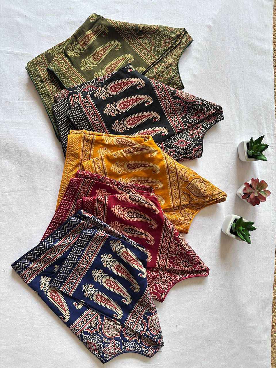 HANDCRAFTED HANDBLOCK DESIGNER AJRAKH COTTON READYMADE BLOUSE AT WHOLESALE PRICE