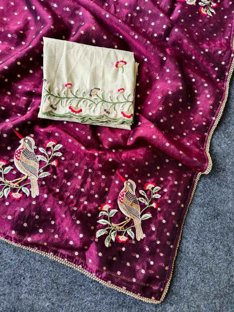 PURE CHIFFON DESIGNER BIRDS EMBROIDERY WORK SAREE AT WHOLESALE PRICE