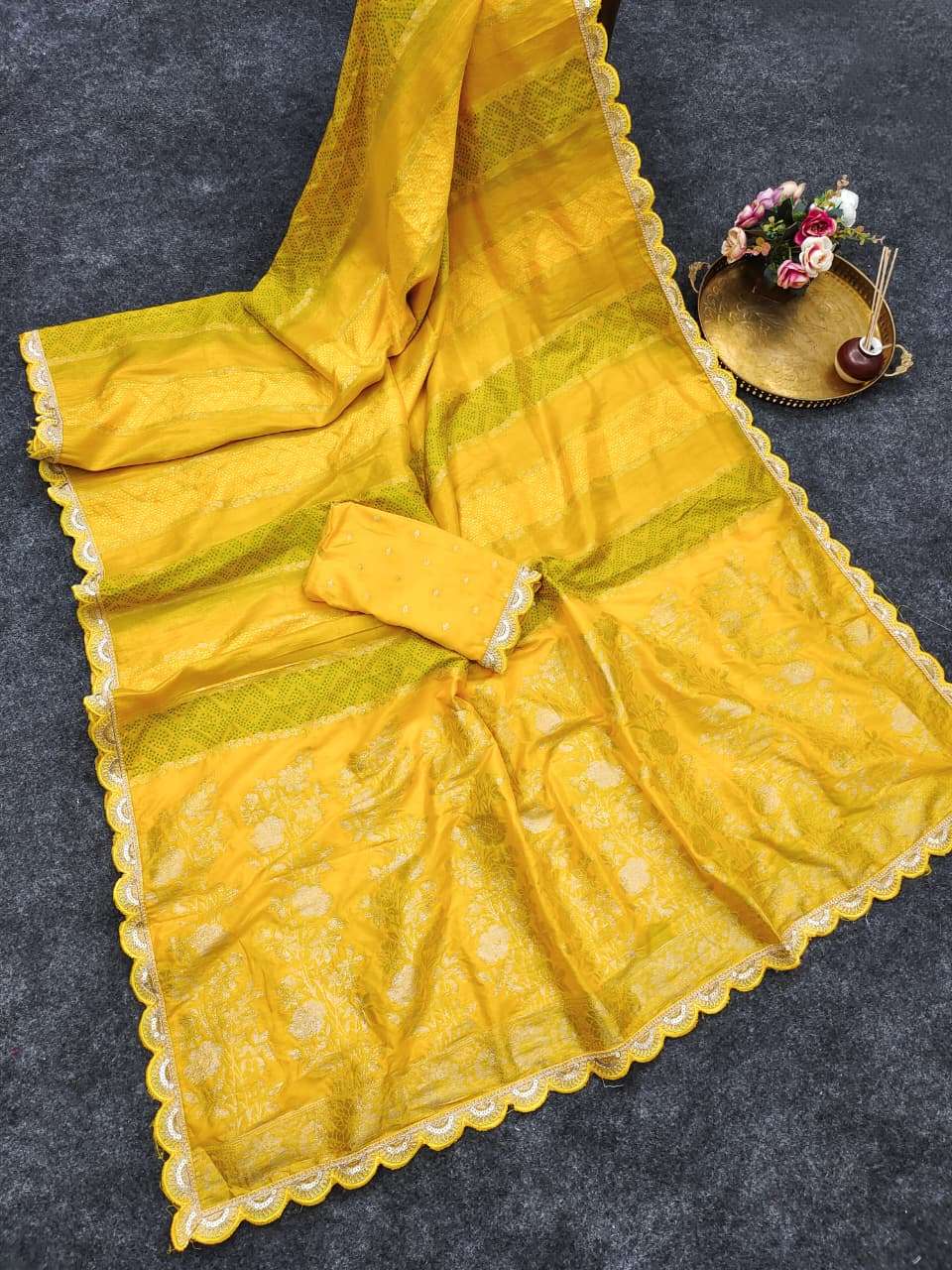 DOLA SILK INTRICATE ZARI WEAVING SAREE AT WHOLESALE PRICE