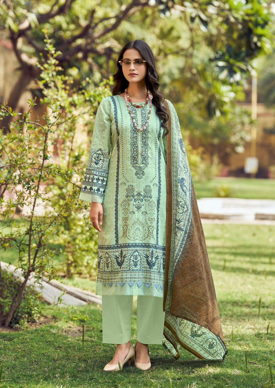 ISHAAL EMBROIDERED VOL-19 PURE LAWN EMBROIDERED DRESS MATERIAL AT WHOLESALE PRICE