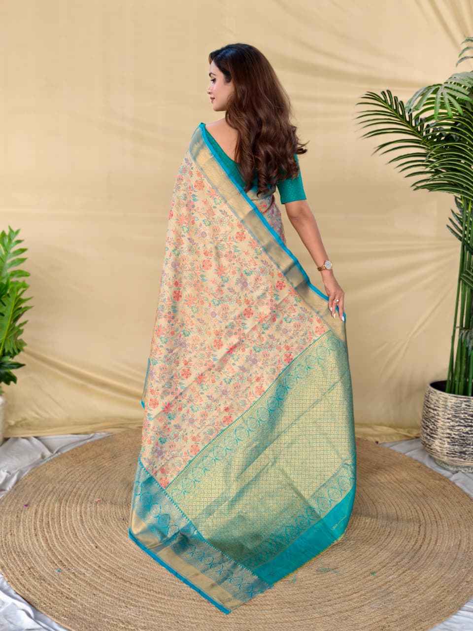 KANCHIPURAM SILK GOLDEN ZARI WEAVING DESIGNER SAREE AT WHOLESALE PRICE