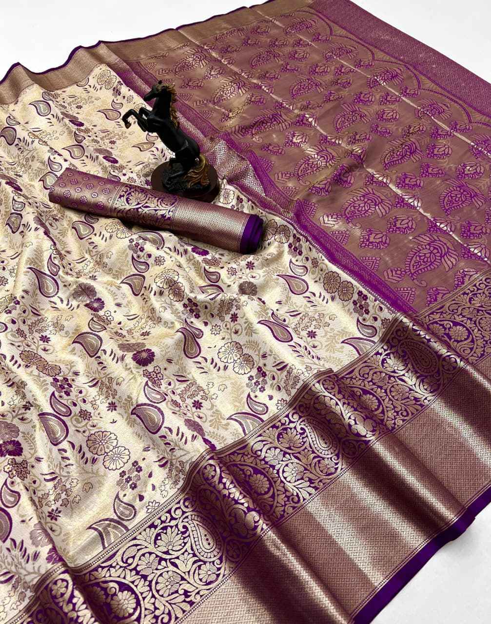  PURE KANCHIPURAM SILK ZARI WEAVING FLORAL MOTIFS SAREE AT WHOLESALE PRICE 
