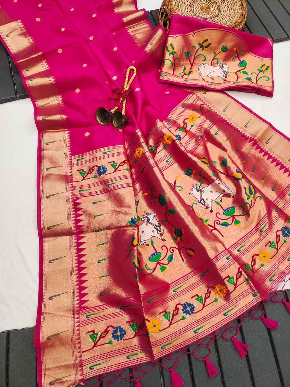 SOFT PICHWAI PAITHANI SILK ZARI WOVEN SAREE AT WHOLESALE PRICE