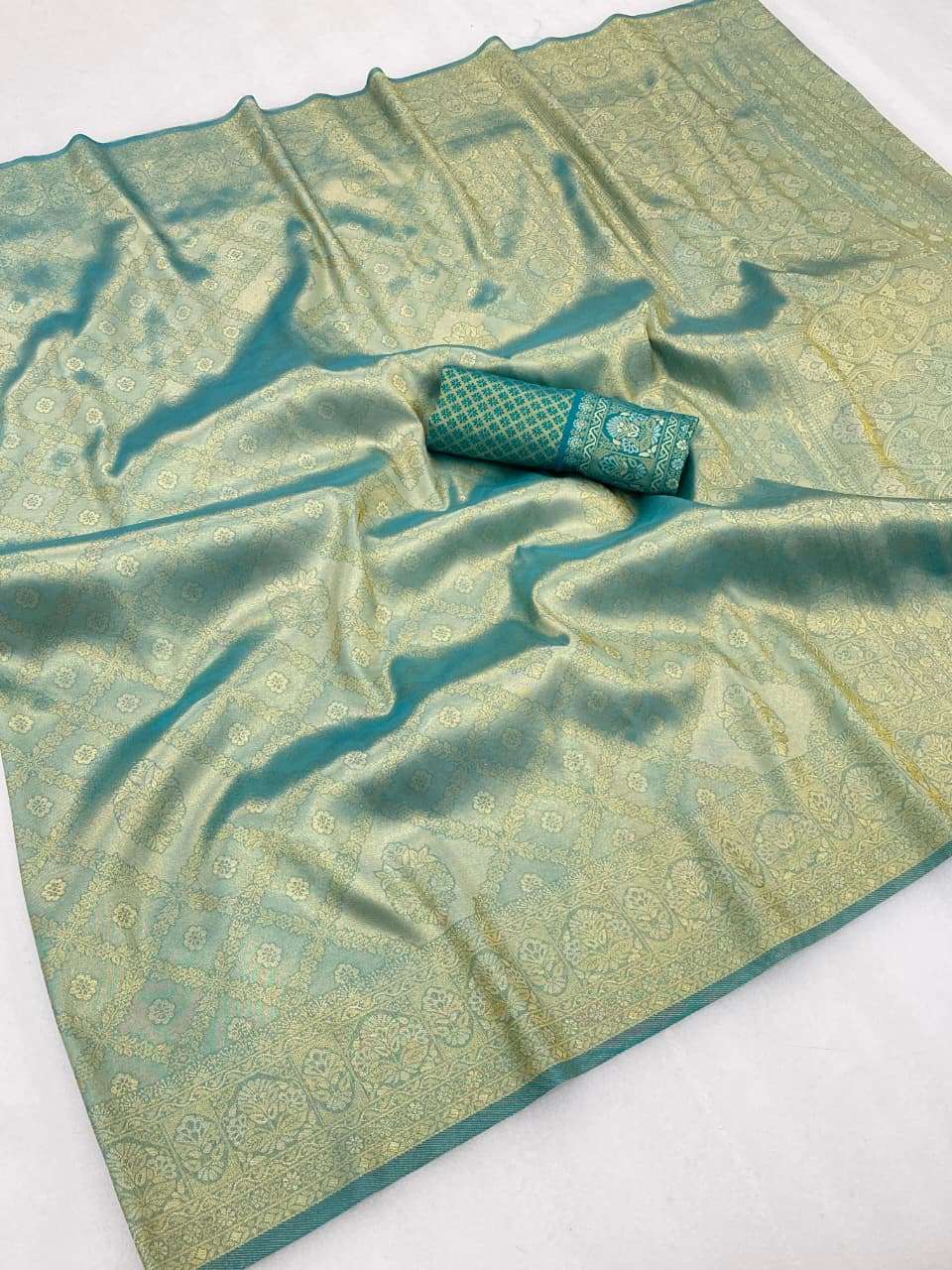 PREMIUM KANJIVARAM SILK ELEGANT ZARI WOVEN SAREE AT WHOLESALE PRICE