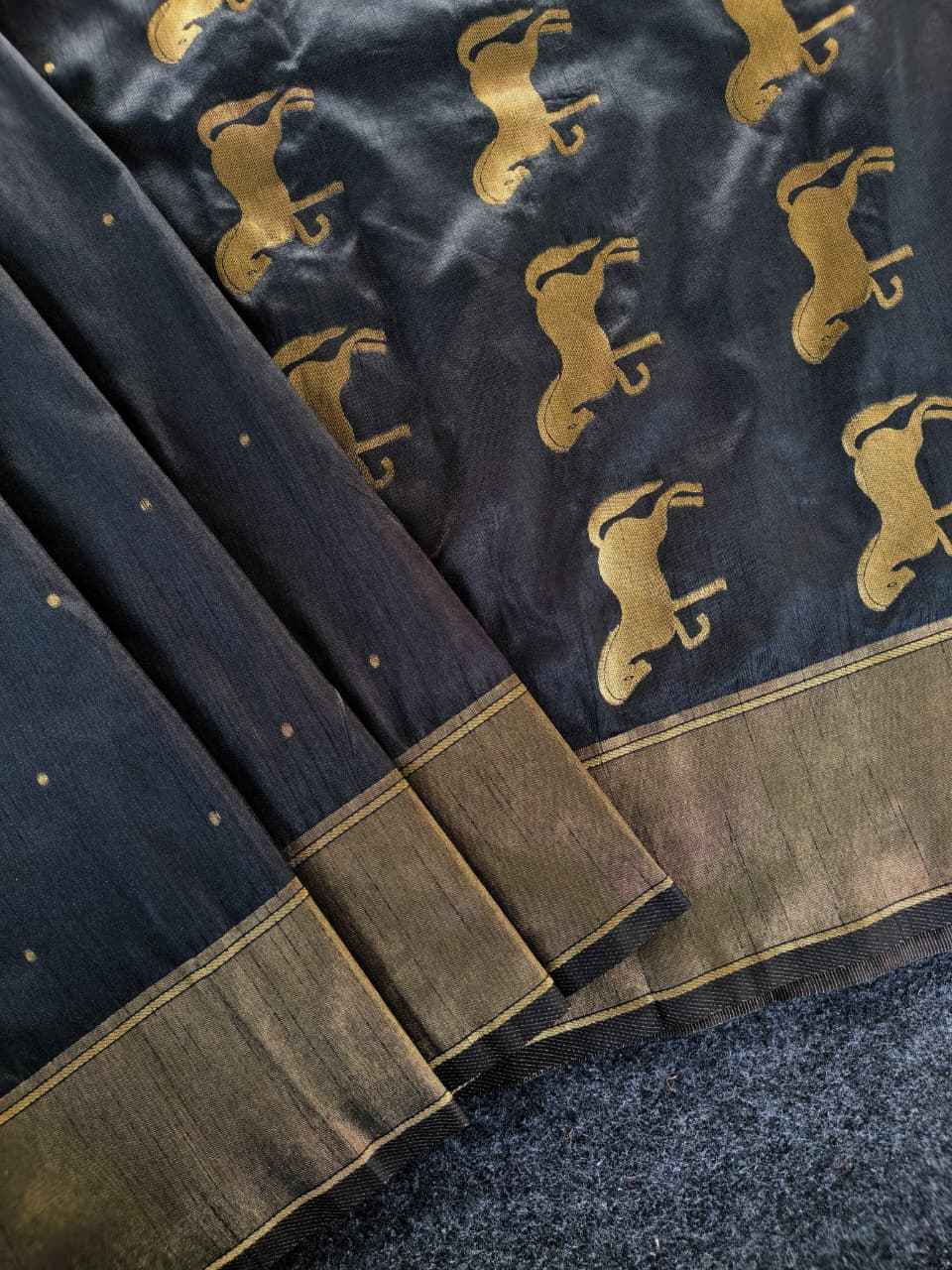 PREMIUM SILK TRADITIONAL ZARI WEAVING SAREE AT WHOLESALE PRICE