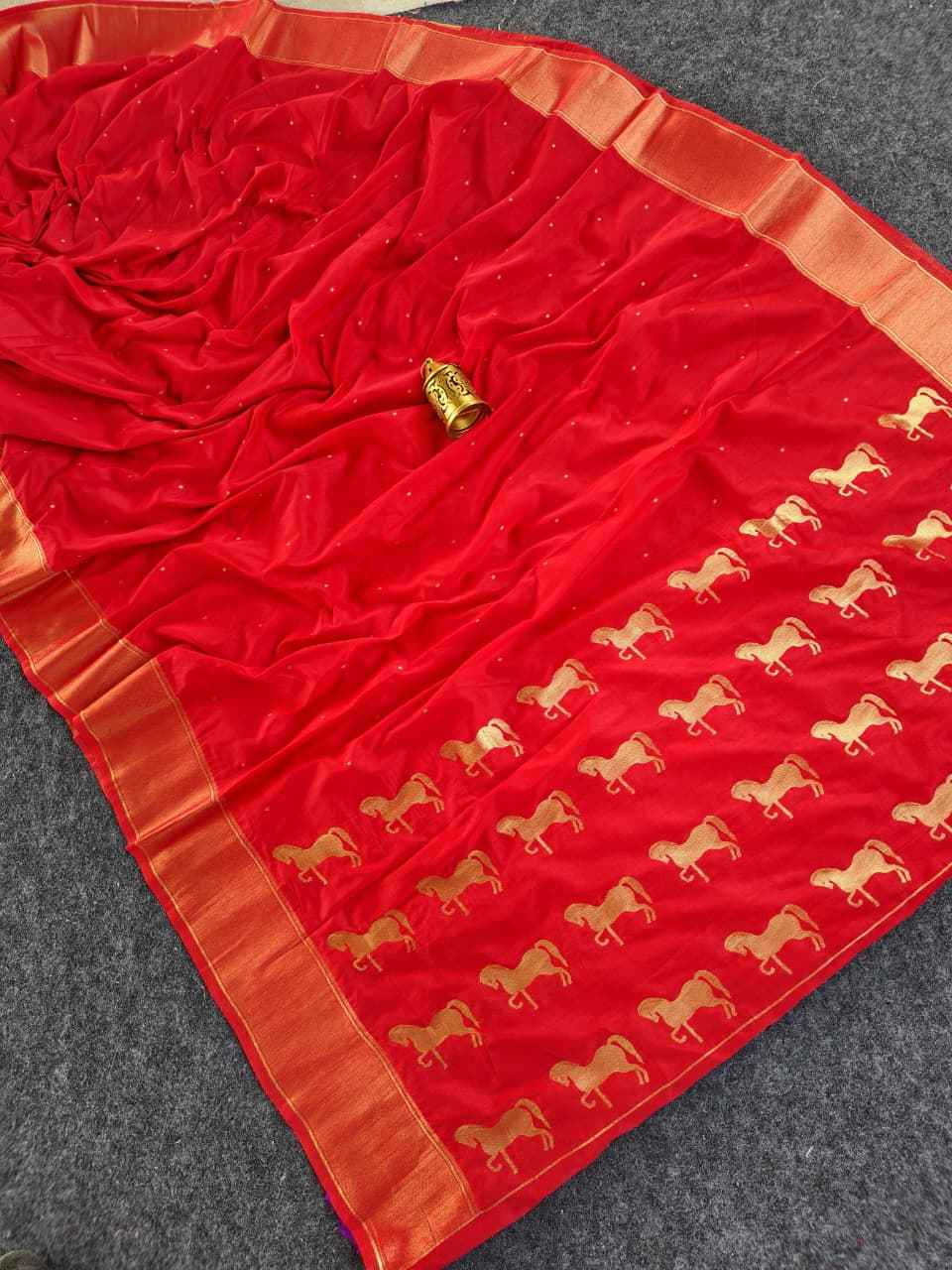 PREMIUM SILK TRADITIONAL ZARI WEAVING SAREE AT WHOLESALE PRICE