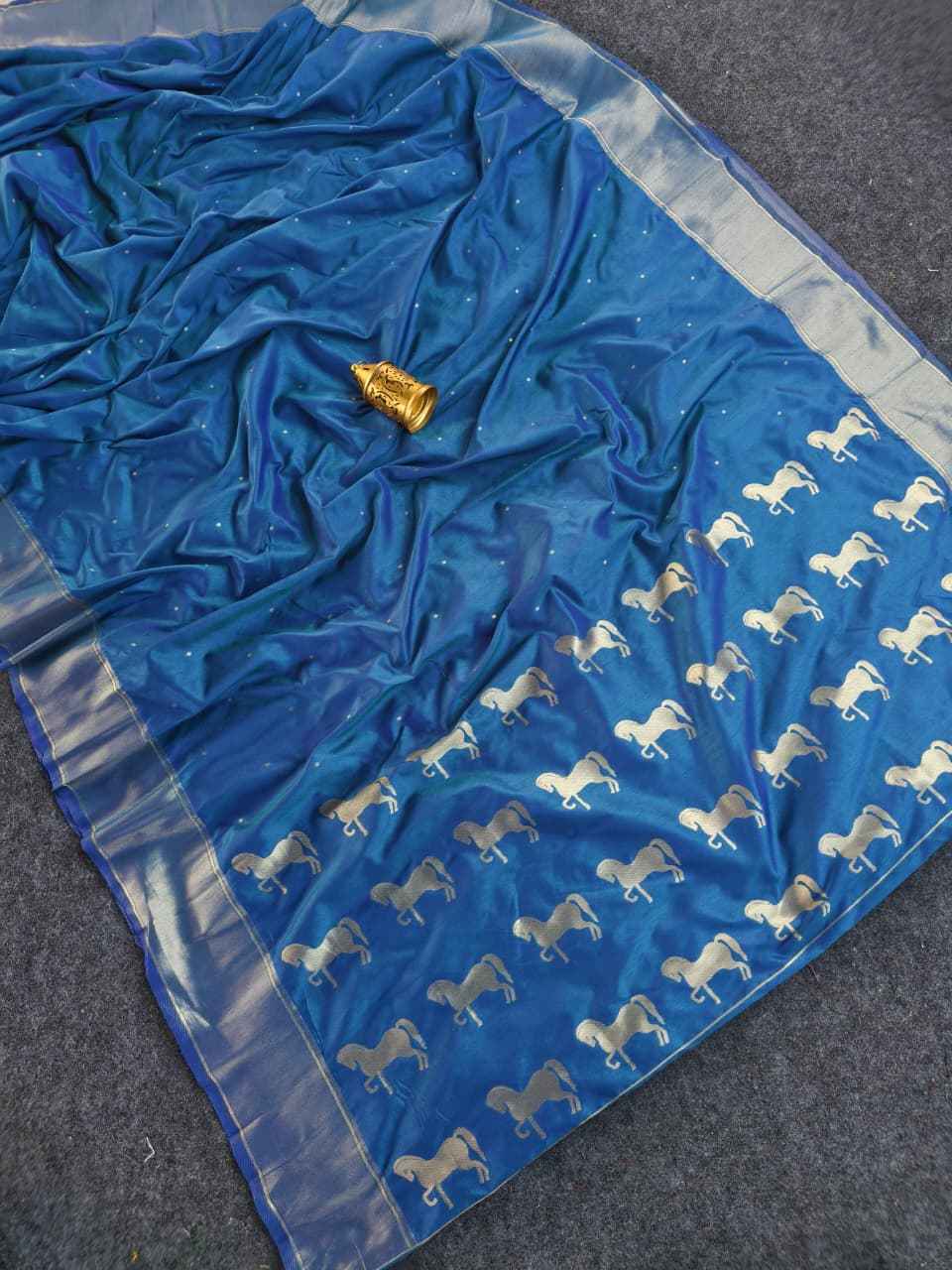 PREMIUM SILK TRADITIONAL ZARI WEAVING SAREE AT WHOLESALE PRICE