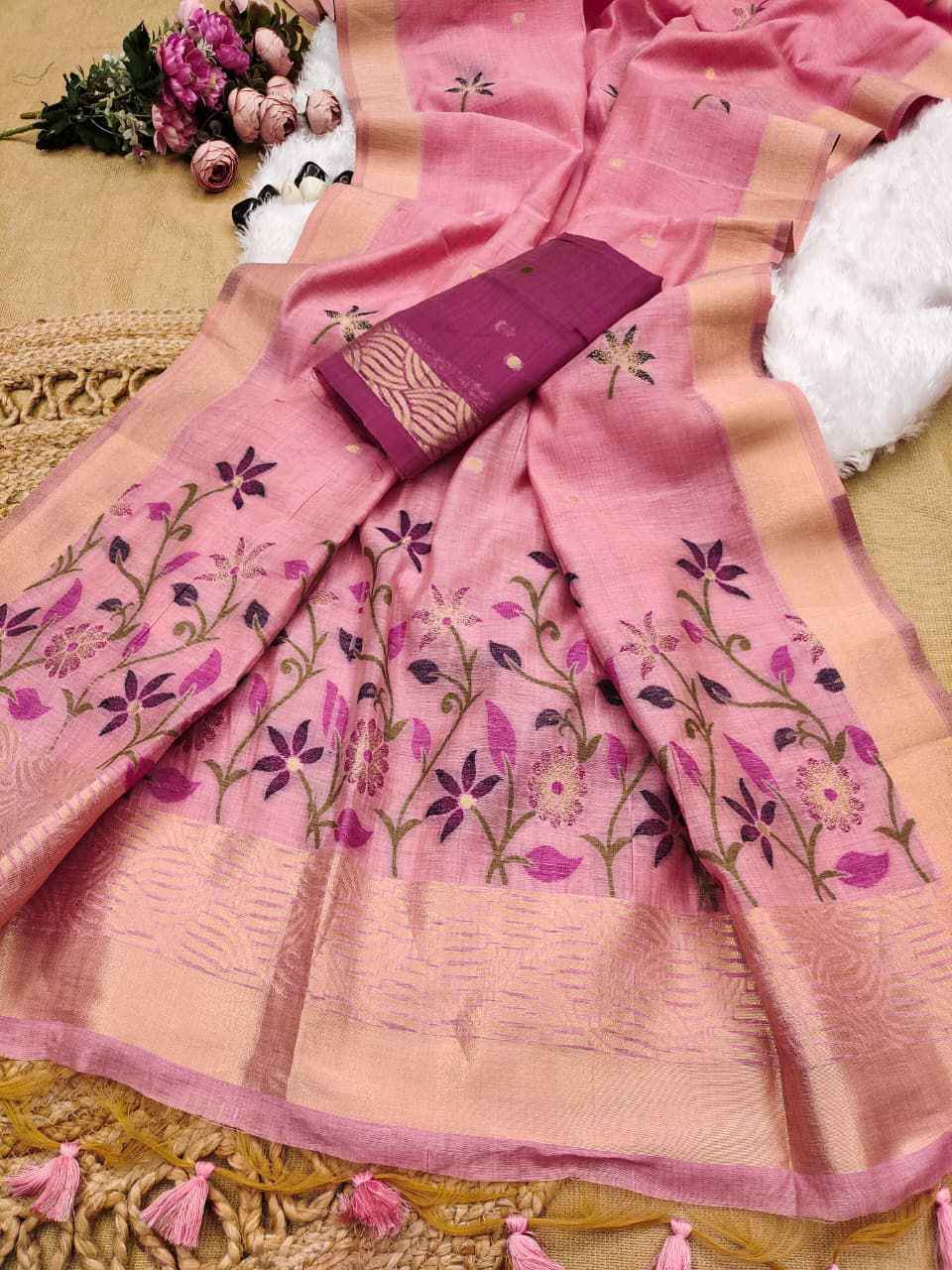 PREMIUM SOFT CHANDERI COTTON FLORAL ZARI WEAVING SAREE AT WHOLESALE PRICE 