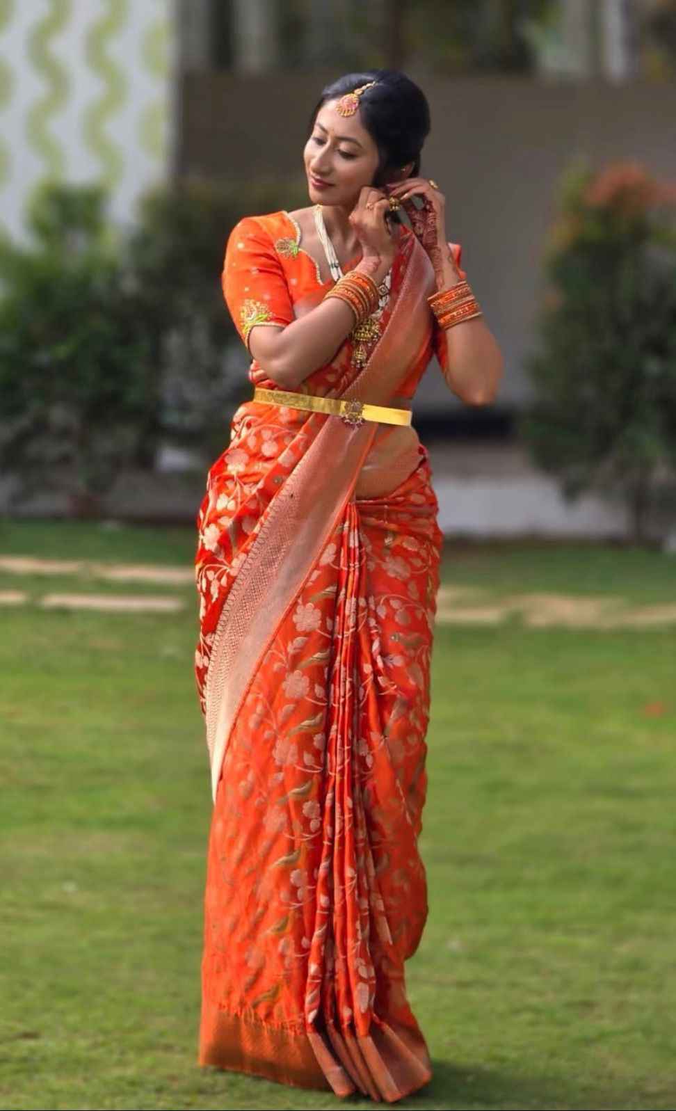 PURE BANARASI KHADI SILK  GOLD ZARI WEAVING SAREE AT WHOLESALE PRICE