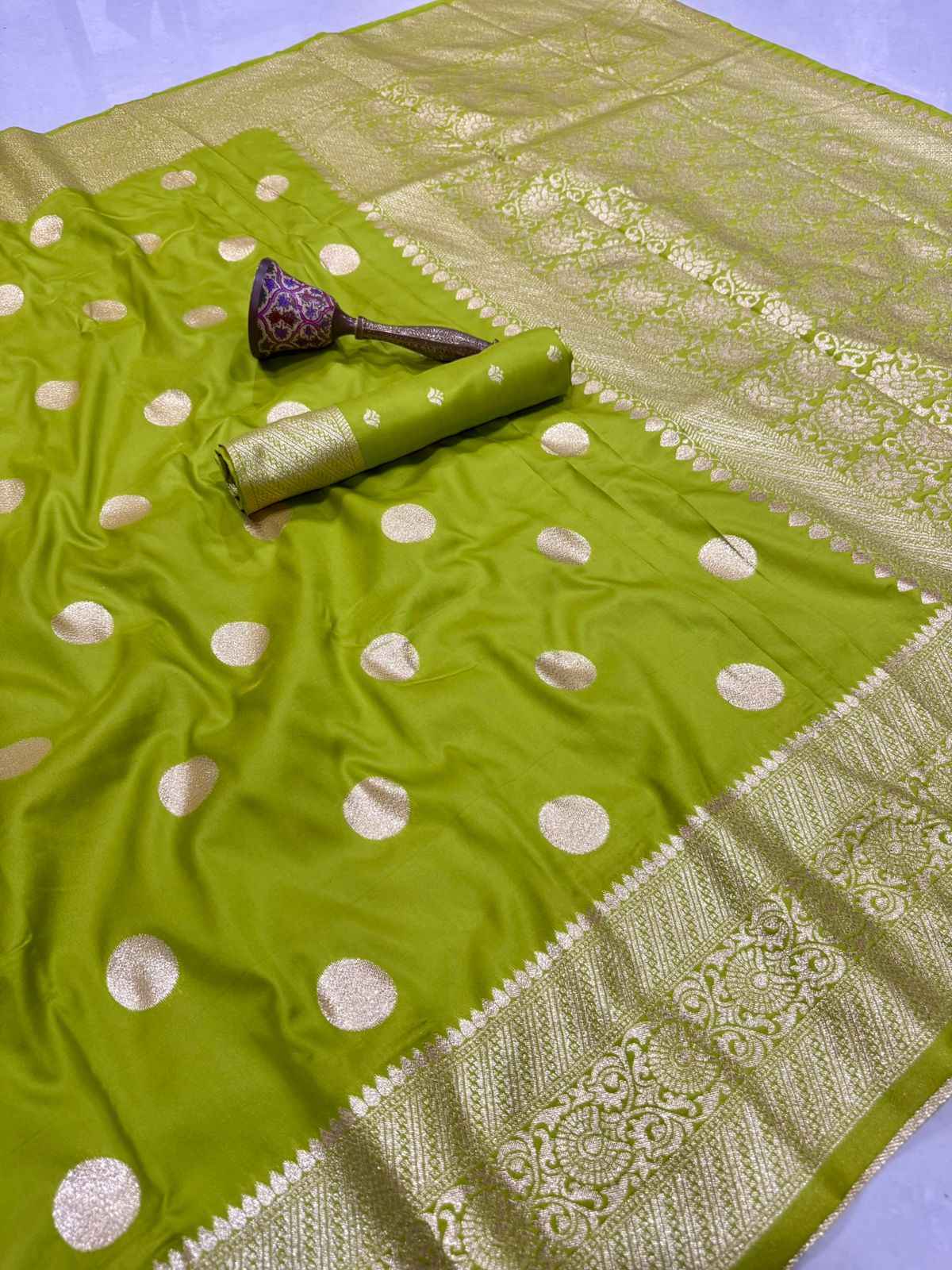 PURE HEAVY BANARASI SILK GOLD JARI WEAVING SAREE 1 AT WHOLESALE PRICE