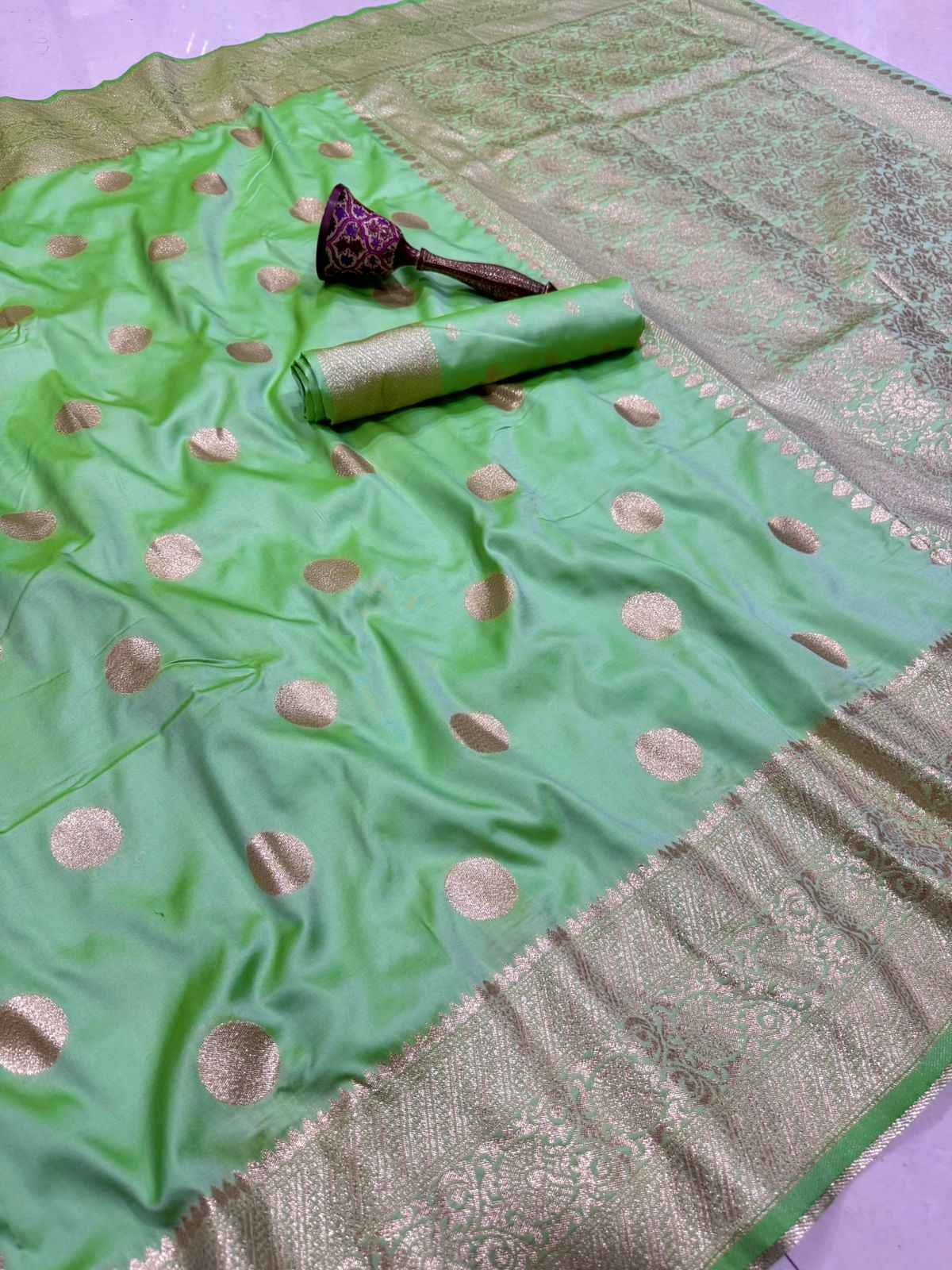 PURE HEAVY BANARASI SILK GOLD JARI WEAVING SAREE 1 AT WHOLESALE PRICE