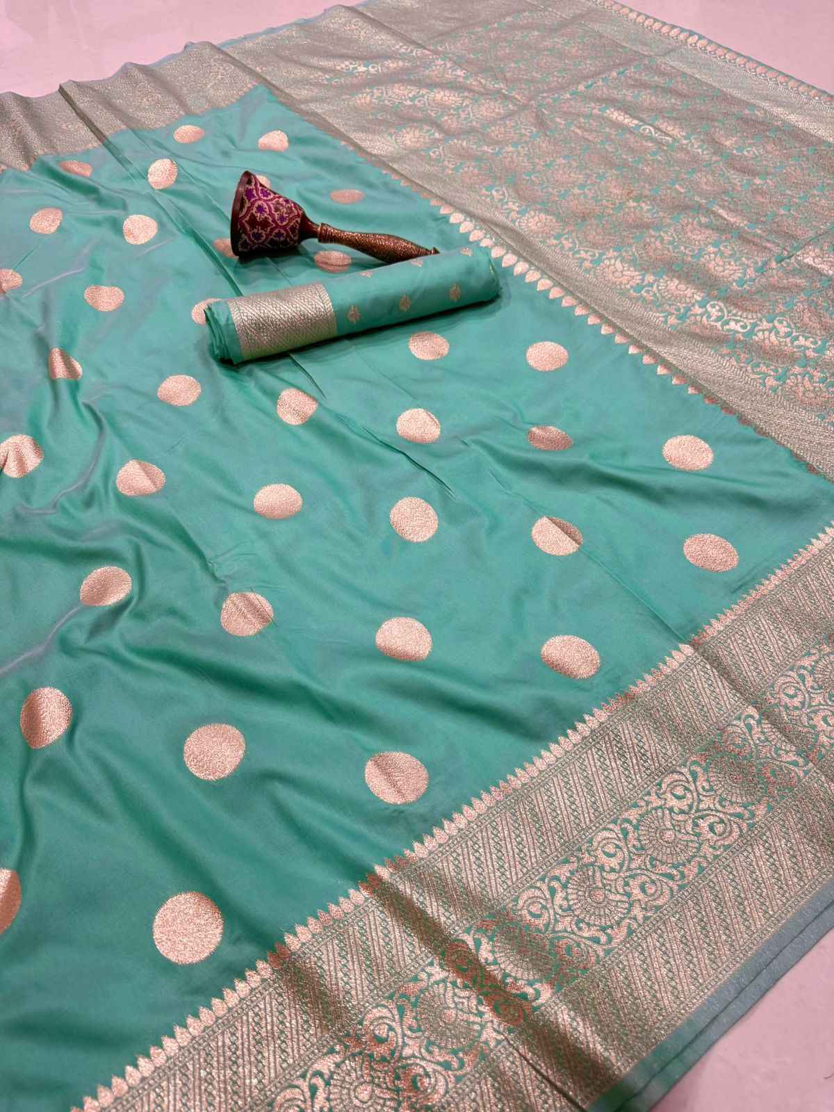 PURE HEAVY BANARASI SILK GOLD JARI WEAVING SAREE 1 AT WHOLESALE PRICE