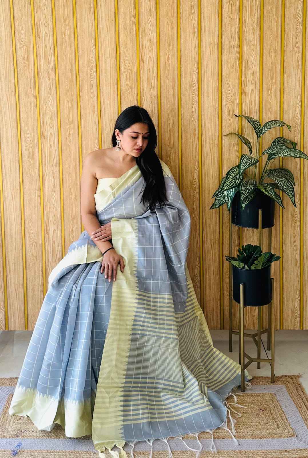 RAW SILK TEMPLE WEAVING BORDER SAREE AT WHOLESALE PRICE