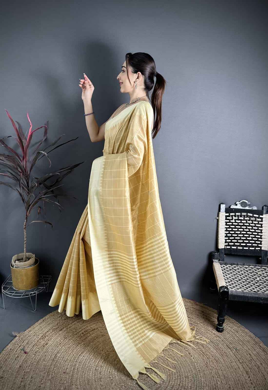 RAW SILK TEMPLE WEAVING BORDER SAREE AT WHOLESALE PRICE