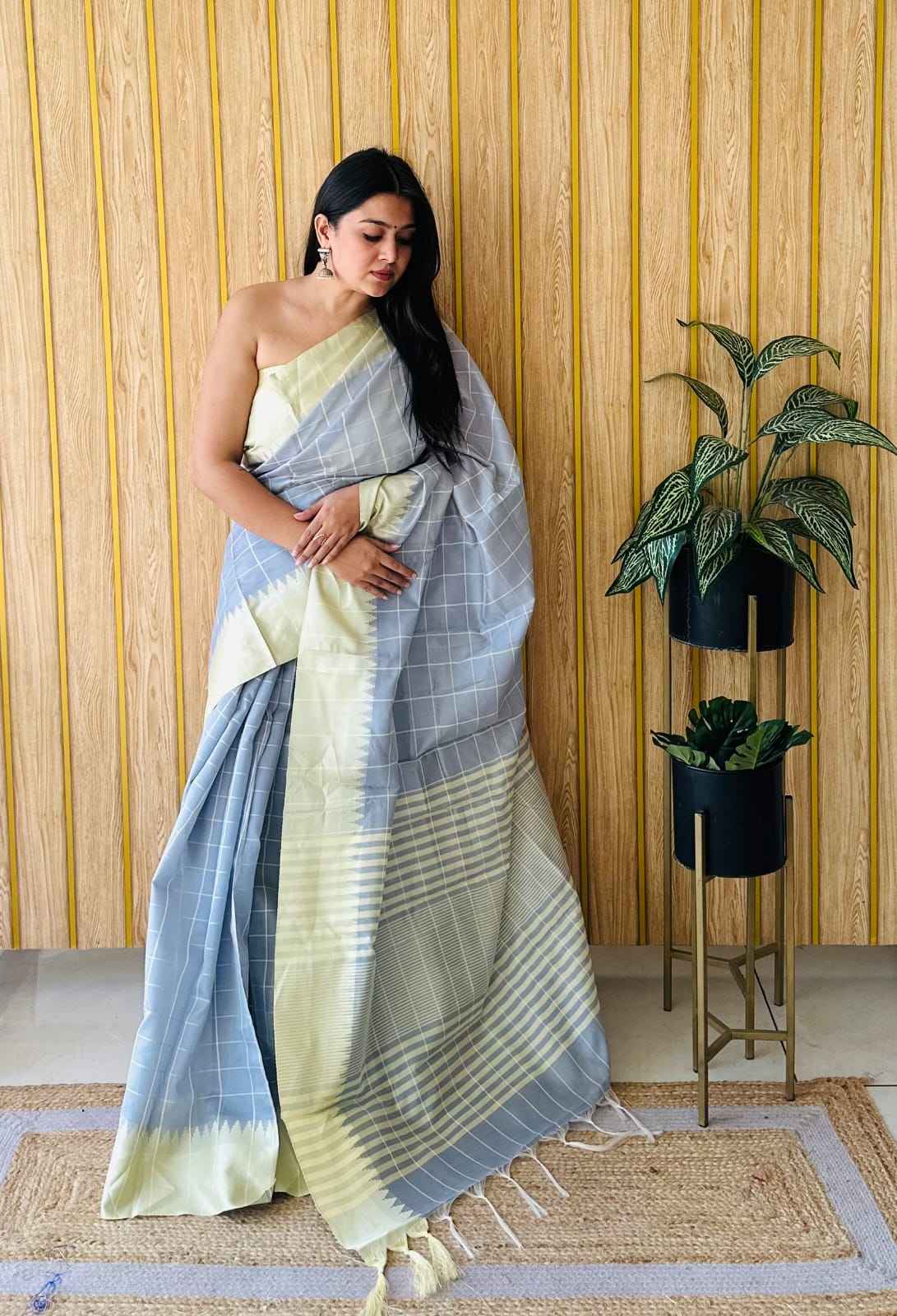 RAW SILK TEMPLE WEAVING BORDER SAREE AT WHOLESALE PRICE