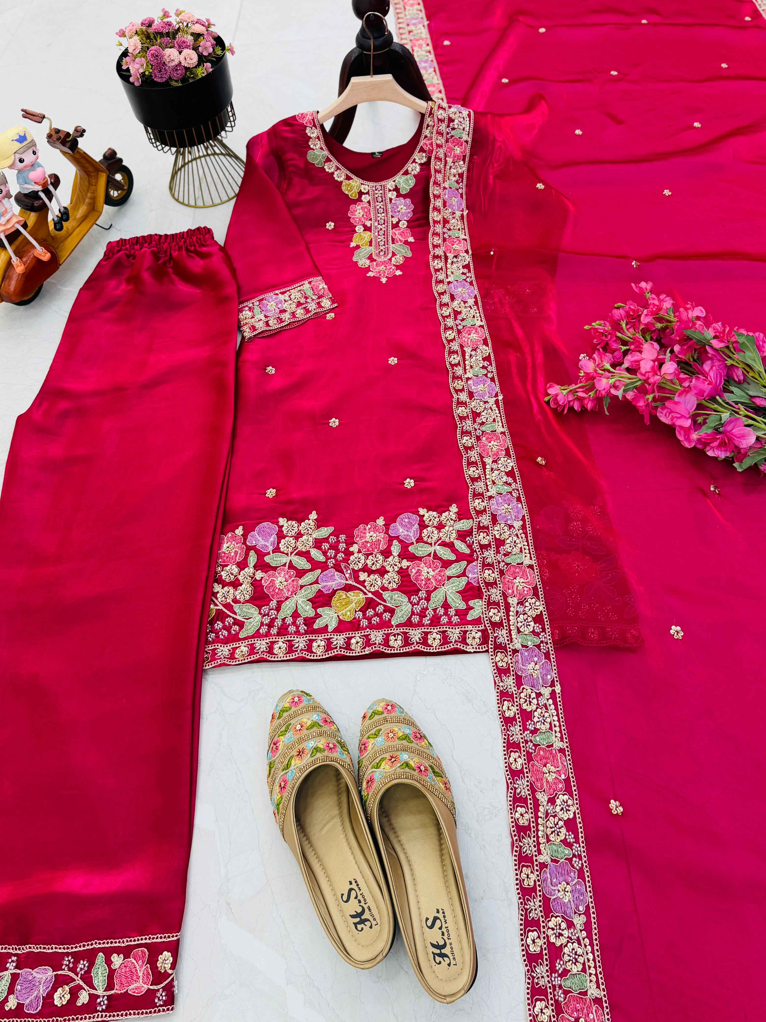 DESIGNER PARTYWEAR JIMI CHO BEADS EMBROIDERY WORK READYMADE PAKISTANI SUIT AT WHOLESALE PRICE