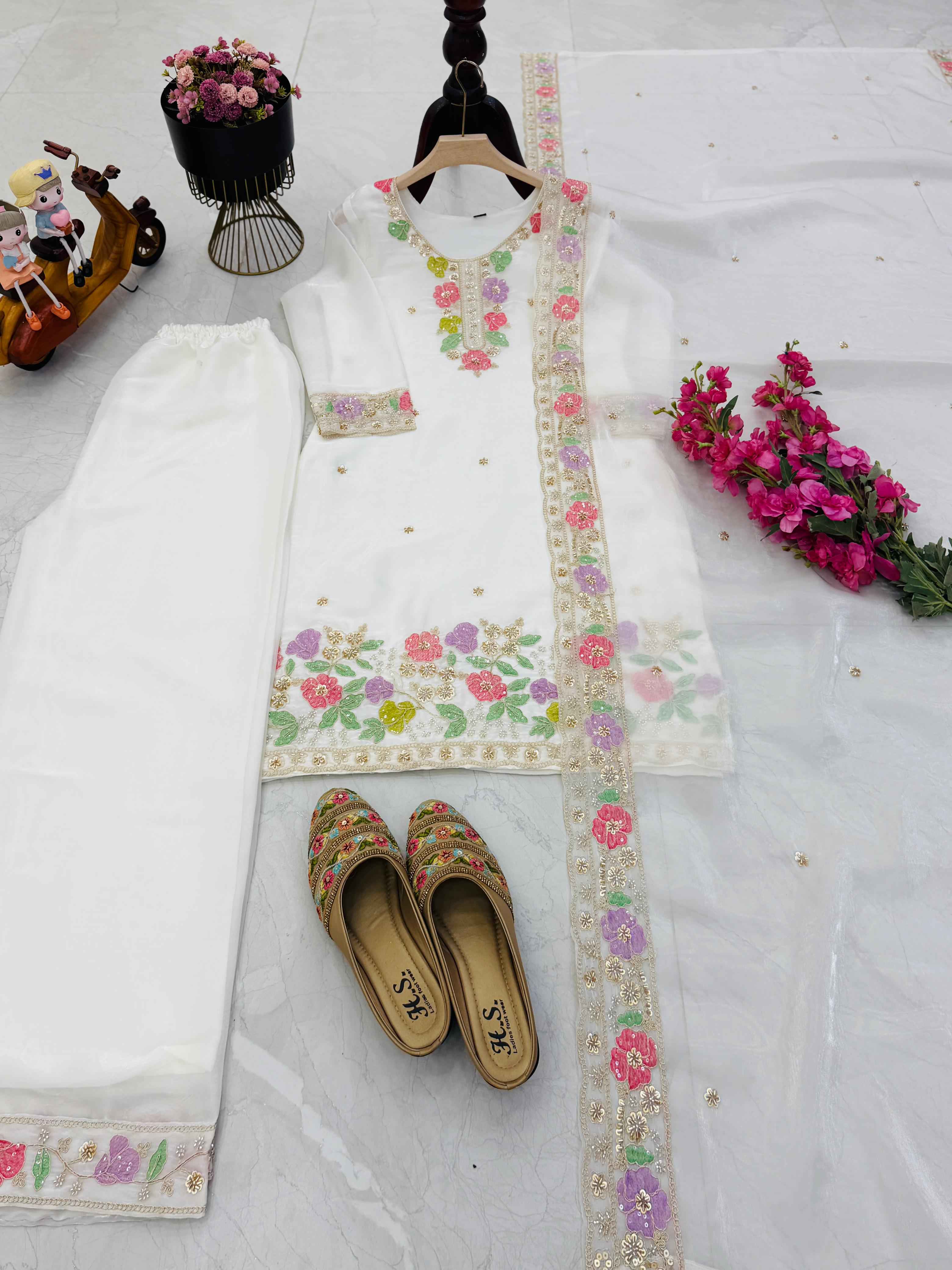 DESIGNER PARTYWEAR JIMI CHO BEADS EMBROIDERY WORK READYMADE PAKISTANI SUIT AT WHOLESALE PRICE