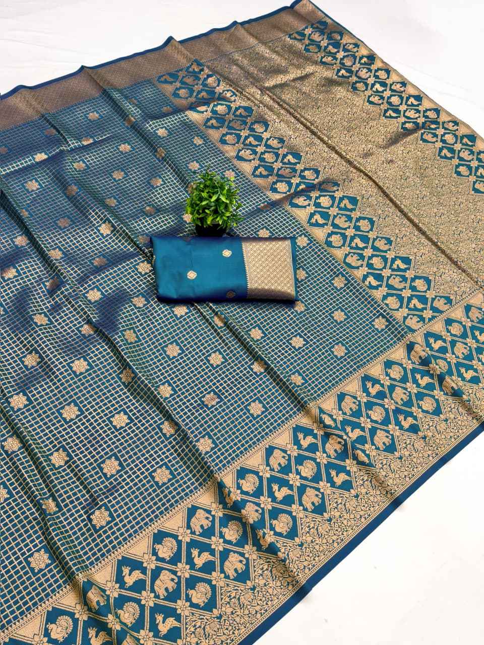 BANARASI SOFT SILK SOUTH PATTU ZARI WEAVING SAREE 