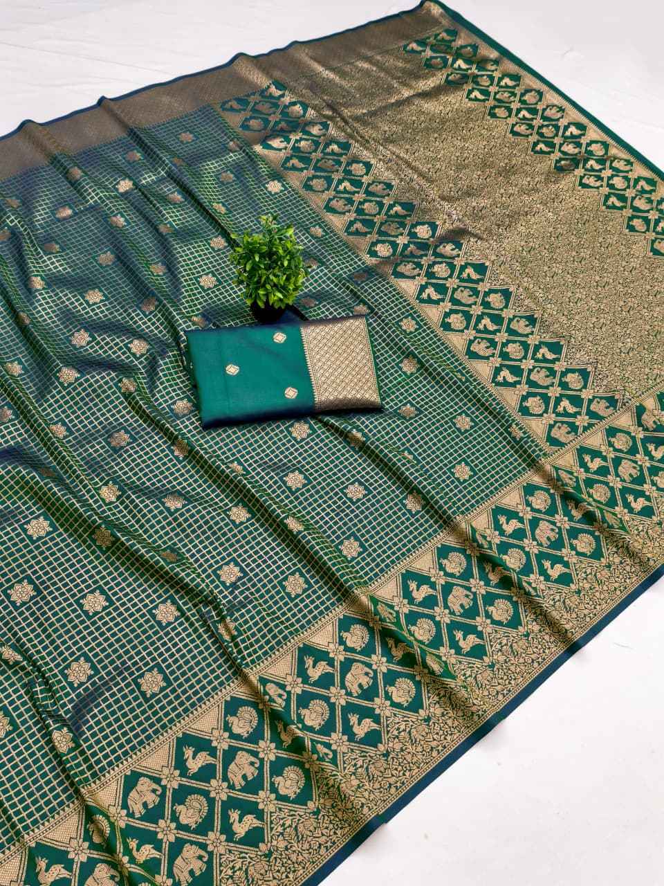 BANARASI SOFT SILK SOUTH PATTU ZARI WEAVING SAREE 