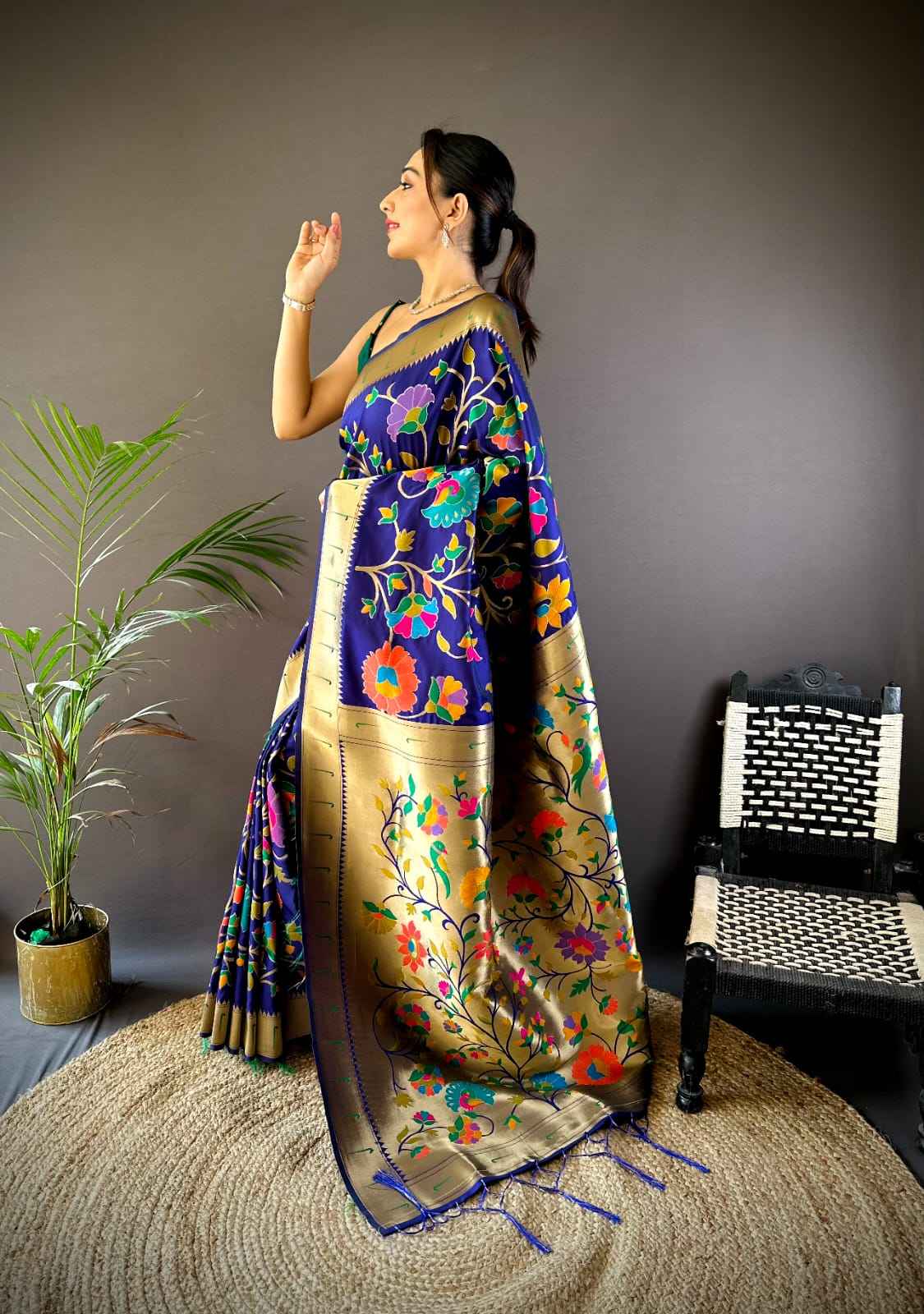 PURE SOFT BANARSI SILK MINAKARI JARI WEAVING PAITHANI SAREE AT WHOLESALE PRICE