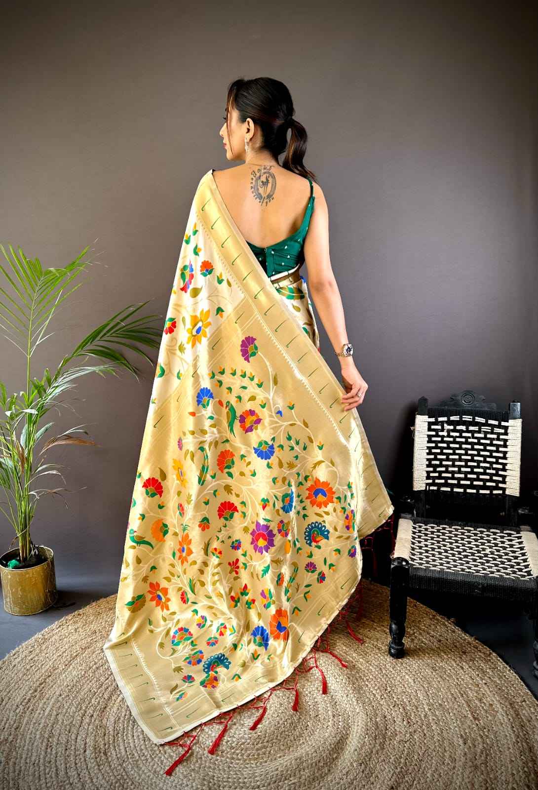 PURE SOFT BANARSI SILK MINAKARI JARI WEAVING PAITHANI SAREE AT WHOLESALE PRICE