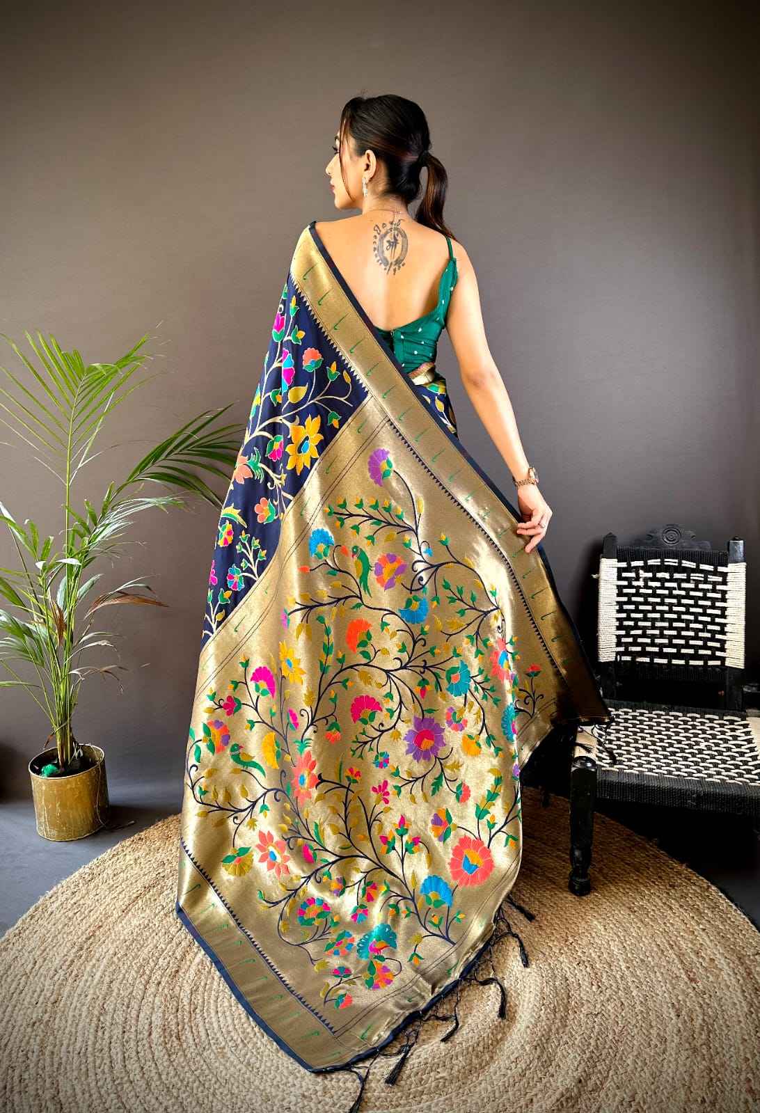 PURE SOFT BANARSI SILK MINAKARI JARI WEAVING PAITHANI SAREE AT WHOLESALE PRICE