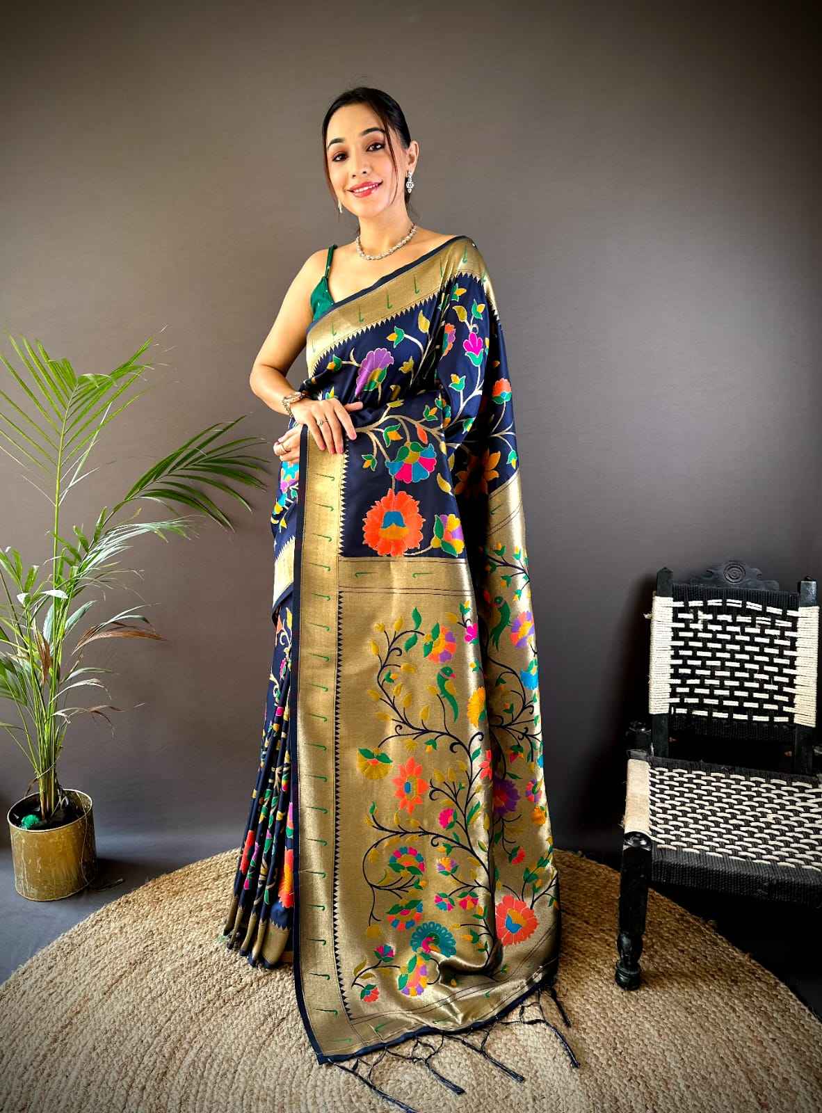 PURE SOFT BANARSI SILK MINAKARI JARI WEAVING PAITHANI SAREE AT WHOLESALE PRICE