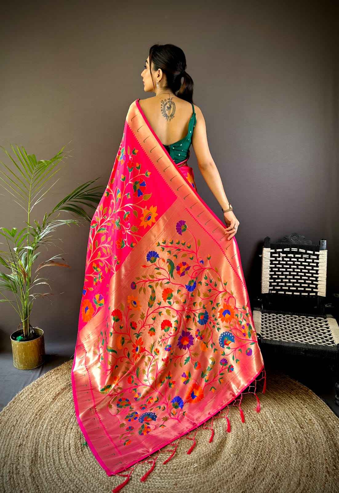 PURE SOFT BANARSI SILK MINAKARI JARI WEAVING PAITHANI SAREE AT WHOLESALE PRICE