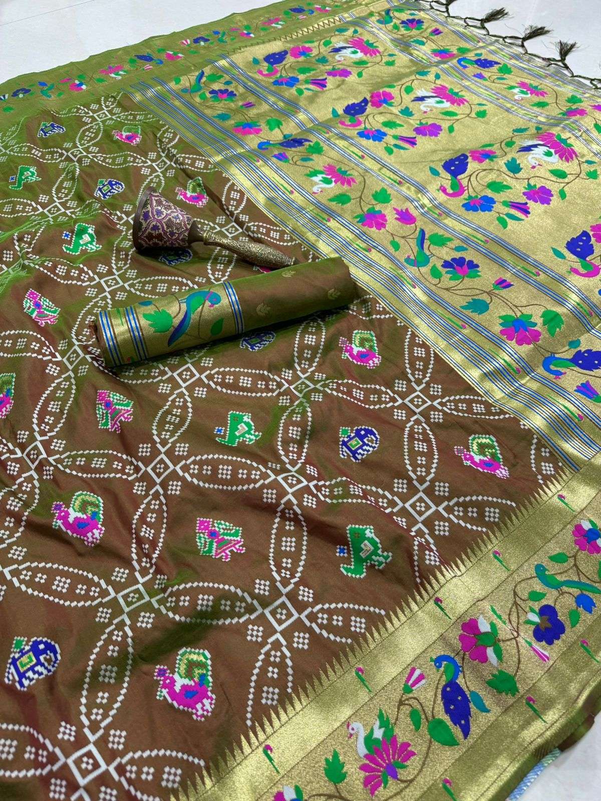 PURE SOFT KANCHIVRAM BANDHANI PATOLA PAITHANI SILK ZARI WEAVING SAREE AT WHOLESALE PRICE