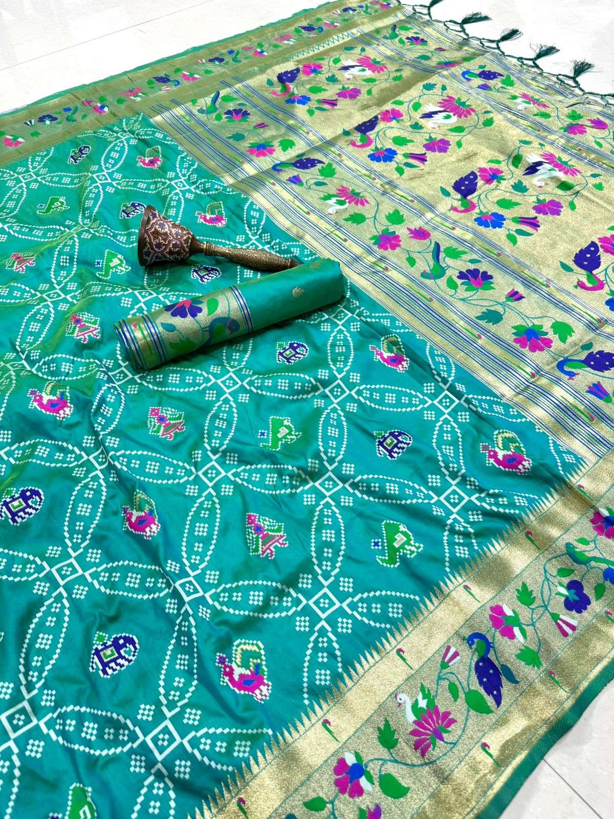 PURE SOFT KANCHIVRAM BANDHANI PATOLA PAITHANI SILK ZARI WEAVING SAREE AT WHOLESALE PRICE