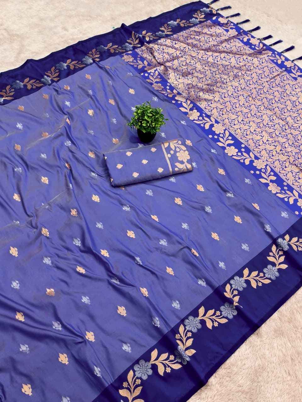 SOFT SILK ROSE COPPER SILVER JARI WEAVING SAREE AT WHOLESALE PRICE 