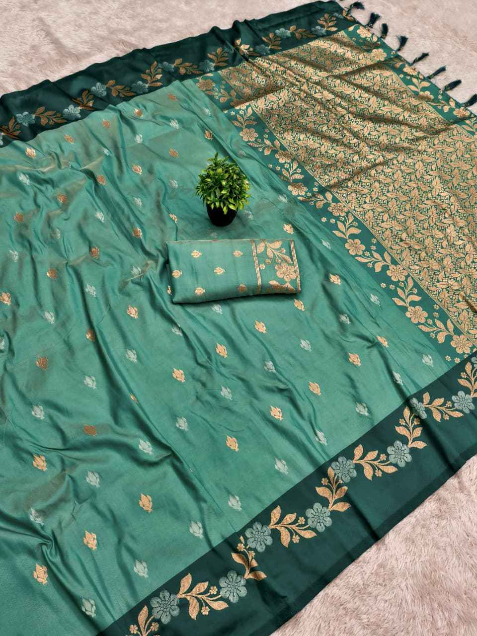 SOFT SILK ROSE COPPER SILVER JARI WEAVING SAREE AT WHOLESALE PRICE 