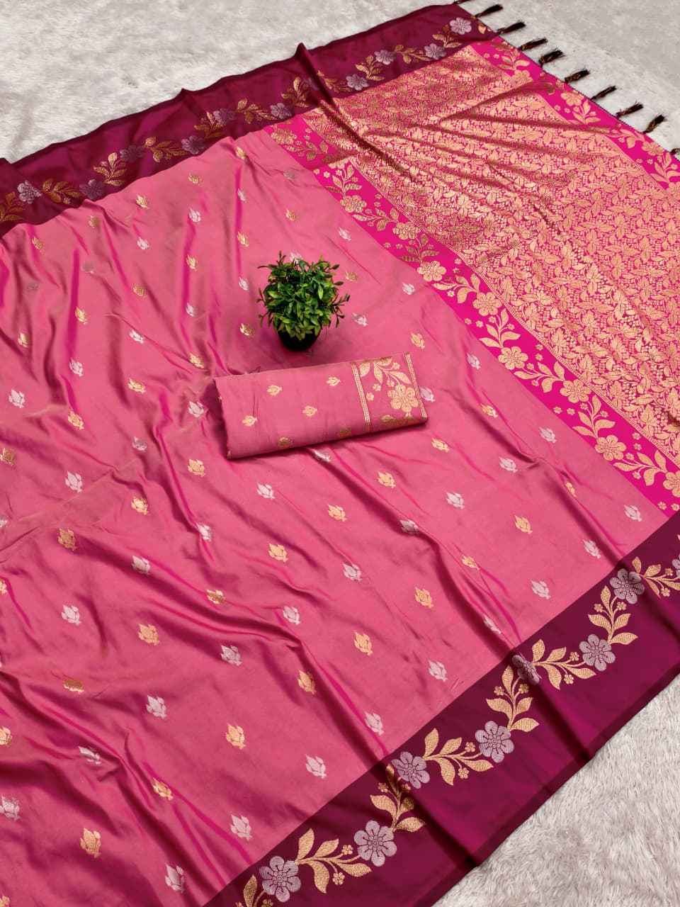 SOFT SILK ROSE COPPER SILVER JARI WEAVING SAREE AT WHOLESALE PRICE 