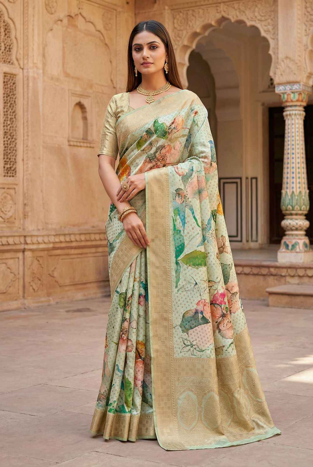 DOLA BANARASI DIGITAL FLORAL PRINT ZARI WOVEN SAREE