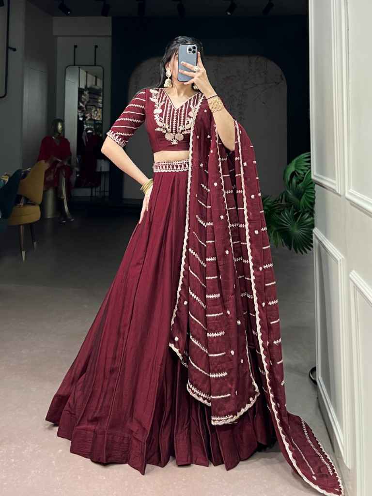 RANGOLI CRUSH SEQUINS THREAD EMBROIDERY WORK LEHENGA CHOLI 