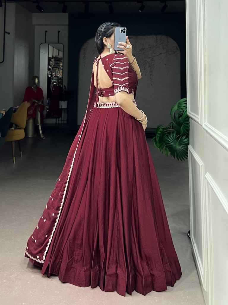 RANGOLI CRUSH SEQUINS THREAD EMBROIDERY WORK LEHENGA CHOLI 